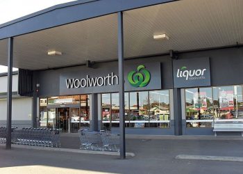 澳洲超級市場巨頭Woolworths分家以創造一個價值100億澳元的角子機及酒類飲品新巨頭