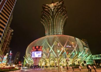 何鴻燊家族在亞洲20大最富有家族名單中位列第17