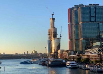 皇冠度假集團主席宣稱對犯罪「零容忍」，抨擊「煽情」媒體報道