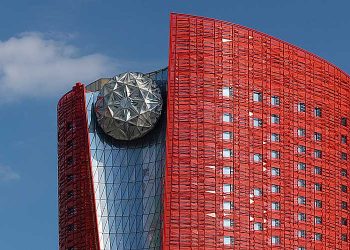 虧損增加，南岸集團公告可能出售十三第60%權益