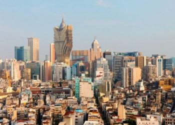 何敬麟：刺激現金流為澳門經濟首要任務