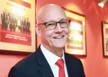 南岸集團前行政總裁Walt Power辭任公司董事會職位