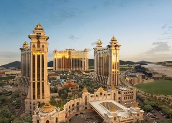 呂耀東︰銀河娛樂暫停發放特別酌情獎金和領導層年度獎金