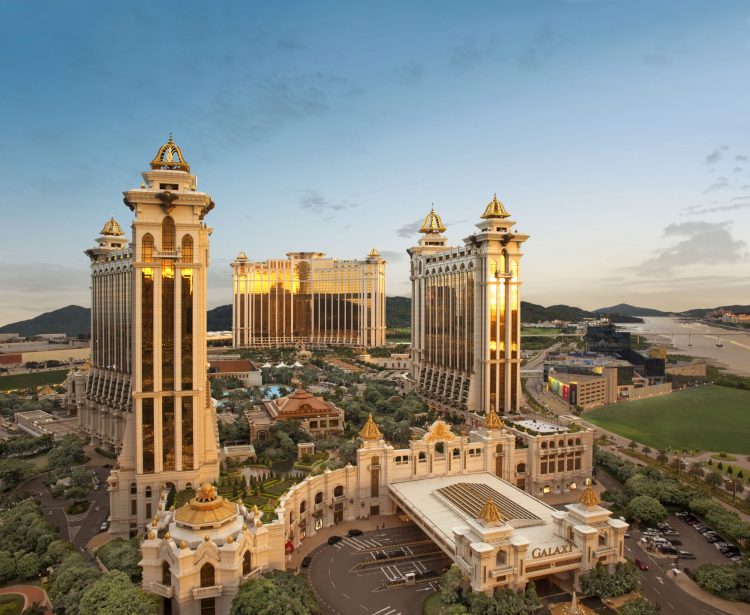 呂耀東︰銀河娛樂暫停發放特別酌情獎金和領導層年度獎金