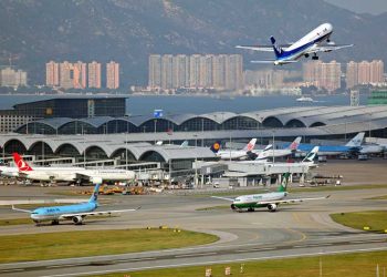 香港確診個案增加，押後與新加坡實施旅遊泡泡