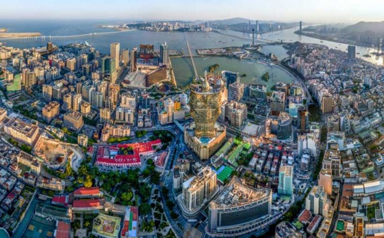 11月份澳門博彩收入按年下跌70.5%至67.5億澳門元,較10月份略有下降