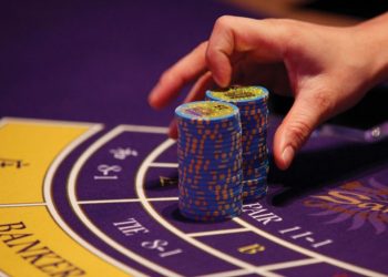 博監局數據凸顯貴賓廳困境，百家樂引領澳門第四季度復甦