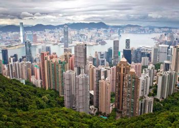 澳門縮短自香港抵澳人士之隔離期至14天