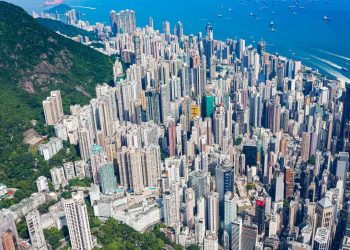 香港確診一宗本地個案，港澳通關重開暫緩