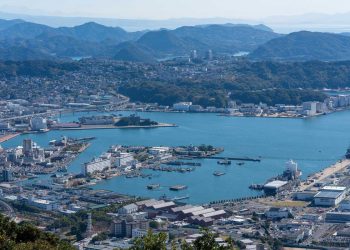 長崎三雄爭奪戰