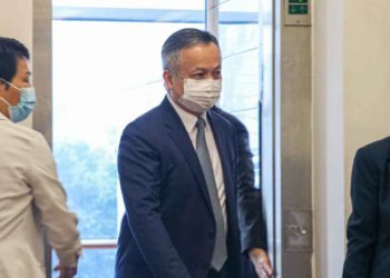 承批公司股東未來可「交叉持股」 但持股量不得超5%