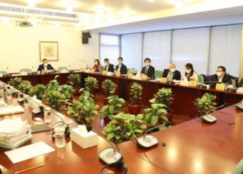 政府可根據經濟環境 隨時改變賭枱收入下限