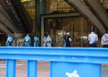 因出現13名確診者 新葡京現被圍封