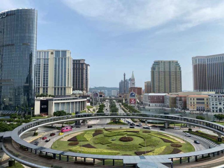 澳門10月賭收39億 下跌10.7%