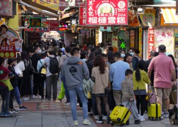 澳門周四旅客突破四萬人次