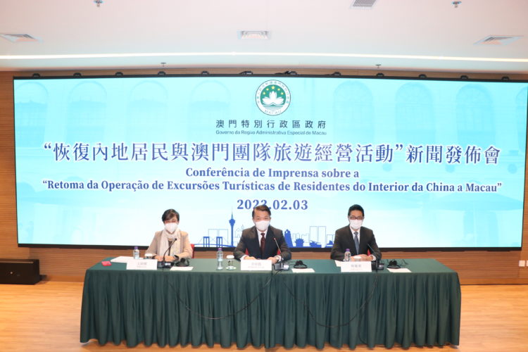 中國恢復訪香港及澳門旅行團