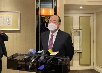 賀一誠：有信心今年賭收1,300億