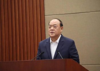 賀一誠：六博企共設12個外國博彩客專區