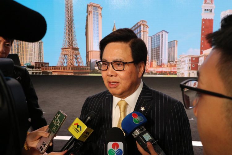 王英偉：政府正在決定外國專區要減免多少稅收