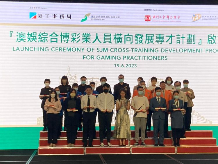 澳娛綜合千名博彩員工轉職至非博彩部門