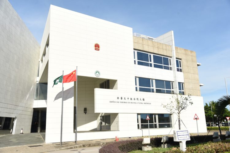 中級法院駁回周焯華三項上訴