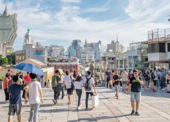 澳門的中場博彩收入預計為疫前水平的94%，但9月增速或放緩