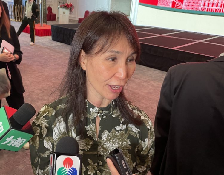 何超鳳:新葡京翻新計劃不會增加酒店房數量