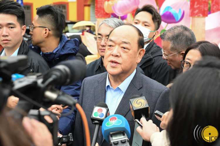 賀一誠:維持今年博彩毛收入2,160億預測