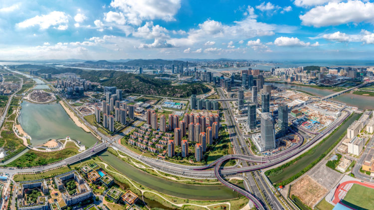 何猷龍認為,橫琴與澳門旅遊多次往返對澳門發展有利