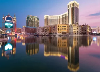 金沙中國公佈2024年第一季度淨收入為18.1億美元，但利潤受低贏率的影響