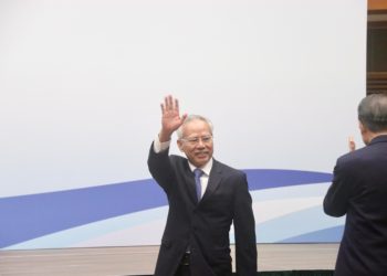 岑浩輝：未來依法監管博彩業，但不會令行業收縮