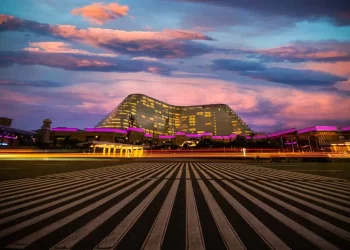 岡田馬尼拉第三季度博彩總收入下降33%至1.42億美元