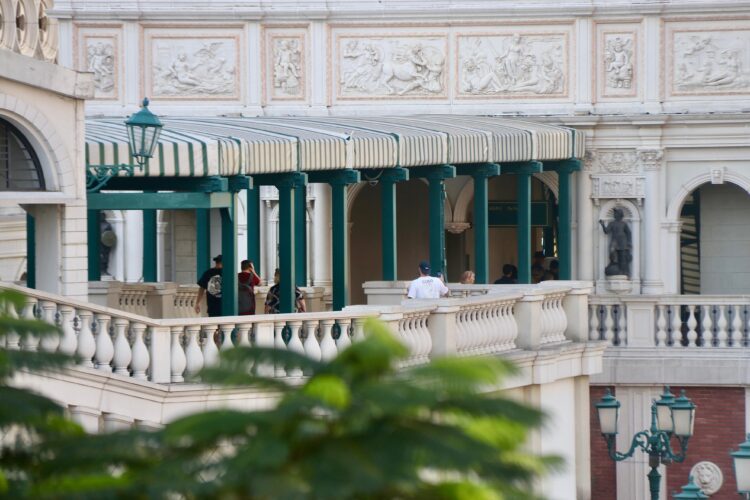 有博彩業界認為,澳門換錢黨減少了九成