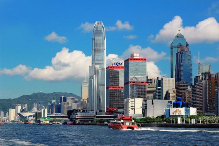 澳門賽馬會177隻馬匹運往內地斗門