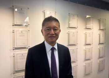 陳捷望能以管理公司繼續經營金碧滙彩娛樂場