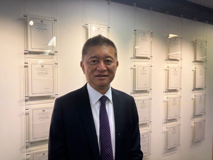 陳捷望能以管理公司繼續經營金碧滙彩娛樂場