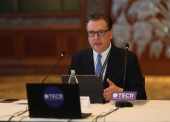 新濠博亞娛樂母公司委任財務總監Geoffrey Davis為執行董事、高振峯為獨立非執行董事