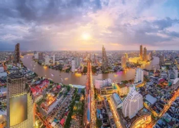 泰國反對黨與公民團體聯合請願，要求政府撤回賭場法案