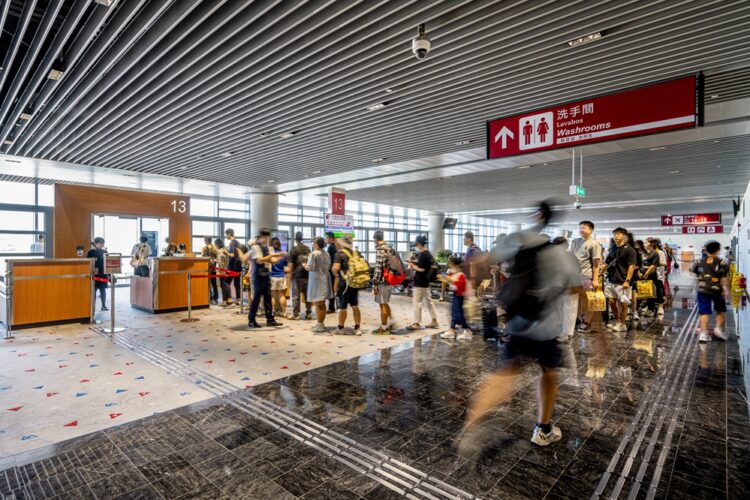 澳門國際機場上半年旅客量僅1月是上升