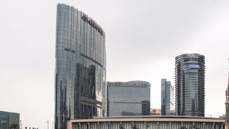 新濠長期擱置的「迎尚酒店」轉型計劃重啟,將改建為150間全套房酒店