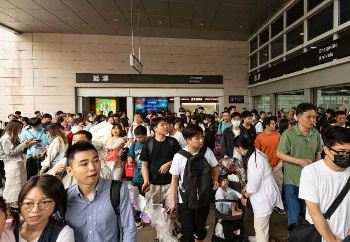 澳門三天佛誕假迎來40.4萬旅客