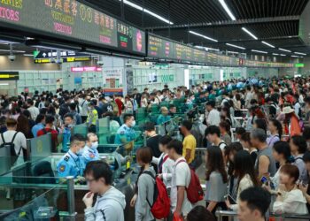 五一黃金周首3天逾60萬旅客訪澳　日均逾20萬　