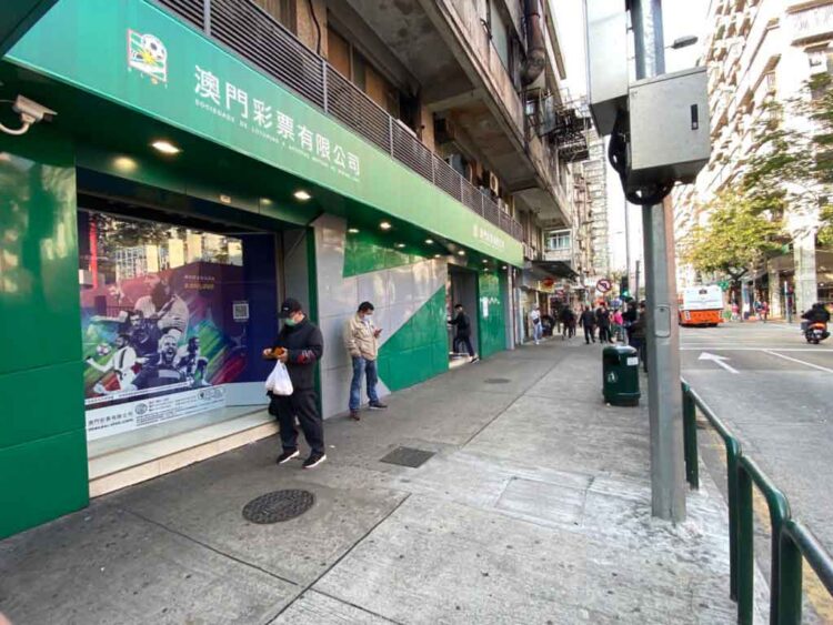 澳門彩票獲續期一年 但須先聘請本地僱員