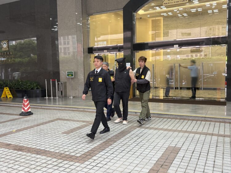 澳門警方一周內揭發多宗非法直播娛樂場賭局案件