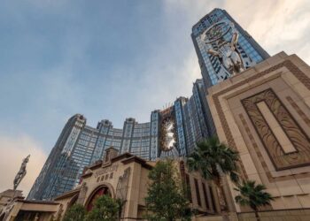 標準普爾:新濠今年槓桿及EBITDA利潤難改善 減債力度利好明年修復