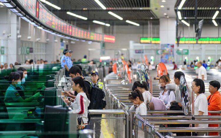 澳門當局預計七天「國慶黃金週」出入境人數達540萬