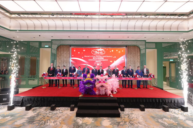 BEE Macau 撲克牌製造廠正式開幕